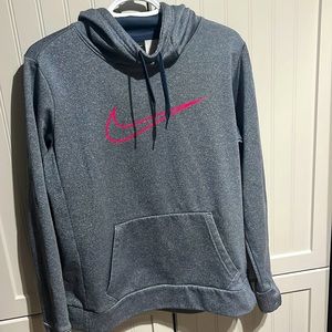 excellent condition except one small stain on arm shown in picture. dry fit